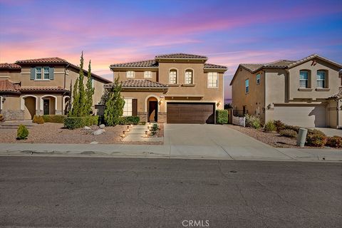 Photo of 2727 Goldenrain Street, Palmdale, CA 93551 (MLS # SR25250022) Photo of 2727 Goldenrain Street, Palmdale, CA 93551 (MLS # SR25250022)