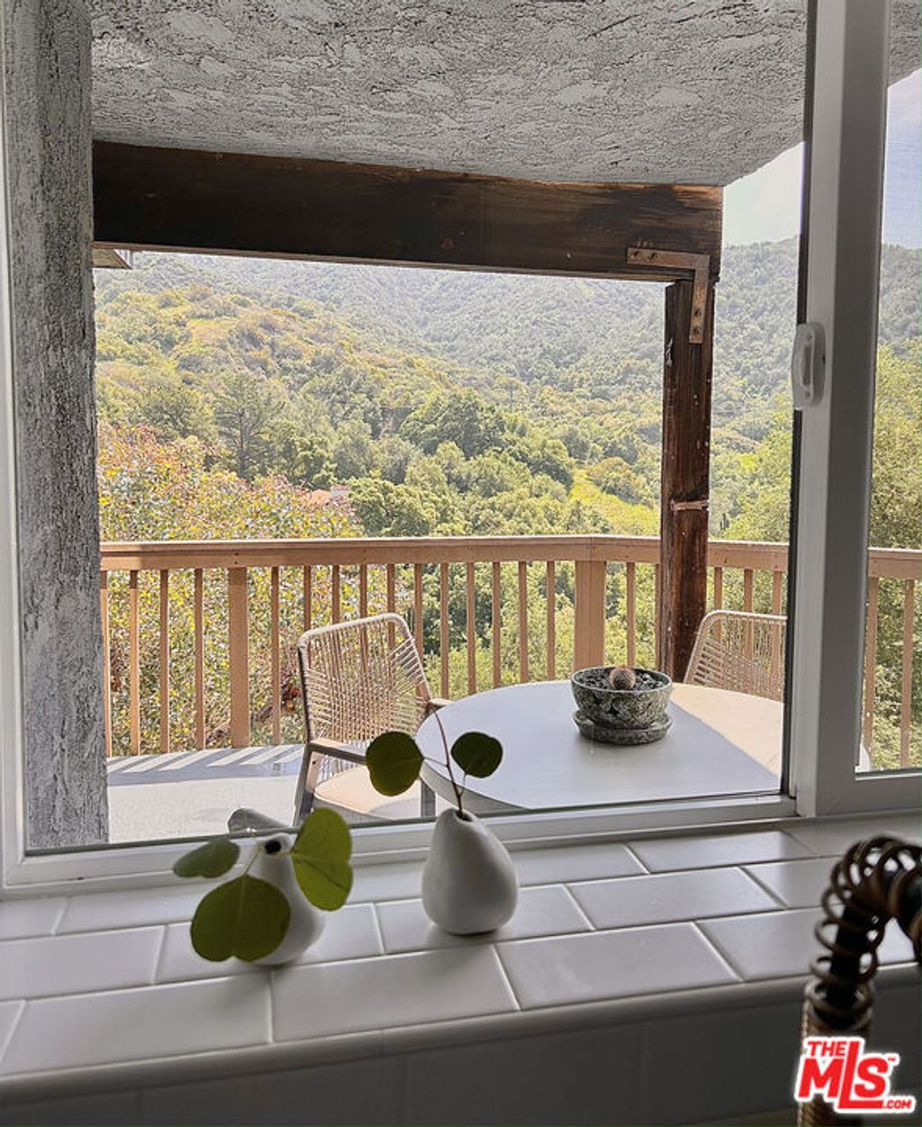 listing image 130724960871179144333
