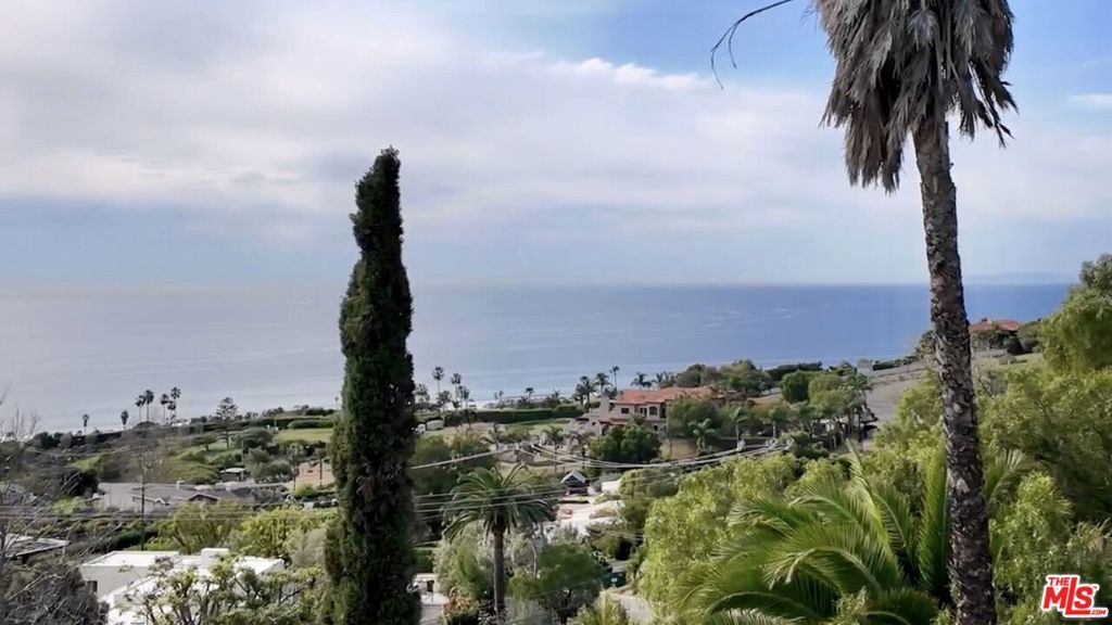 Photo of 30087 Cuthbert Road, Malibu, CA 90265 (MLS # 26632221)