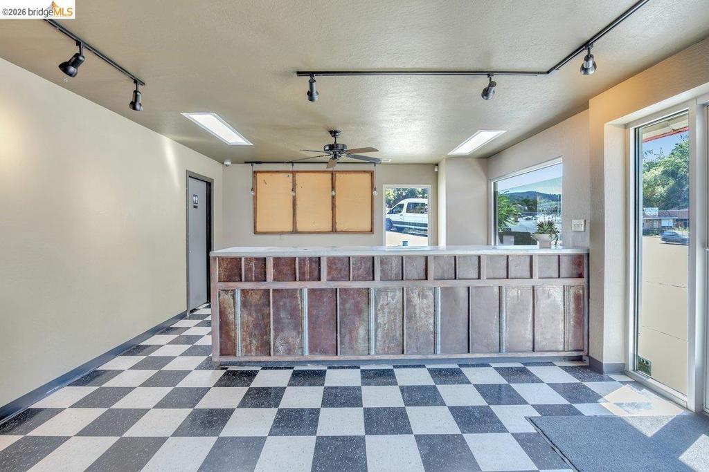 372 W Stockton St