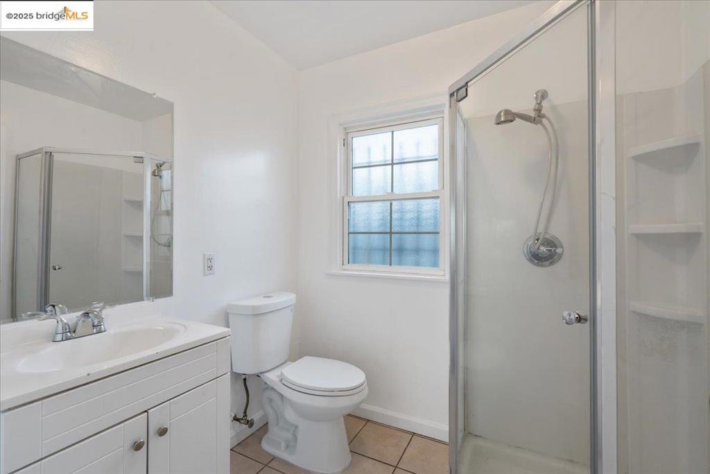 EAST OAKLAND - Residential Income