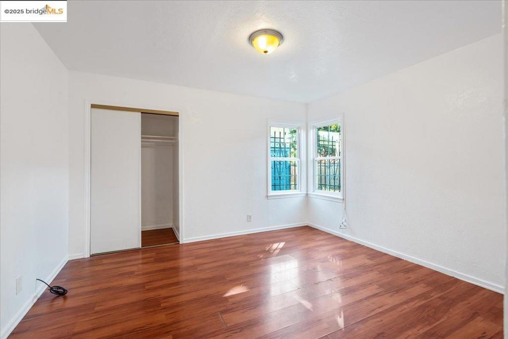 EAST OAKLAND - Residential Income