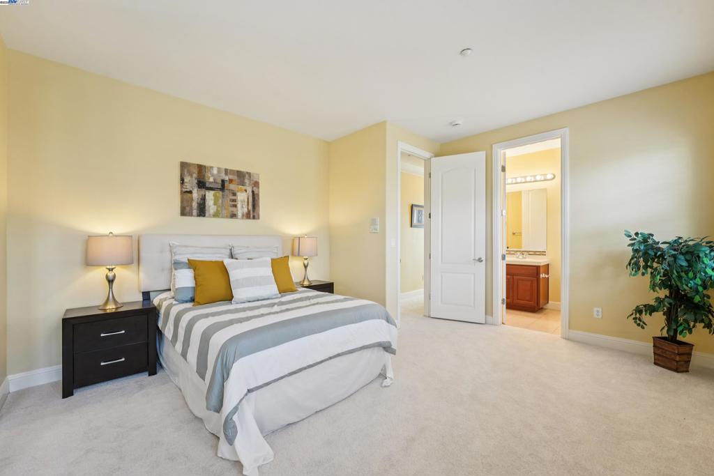 STONEBRAE COUNTRY CLUB - Residential