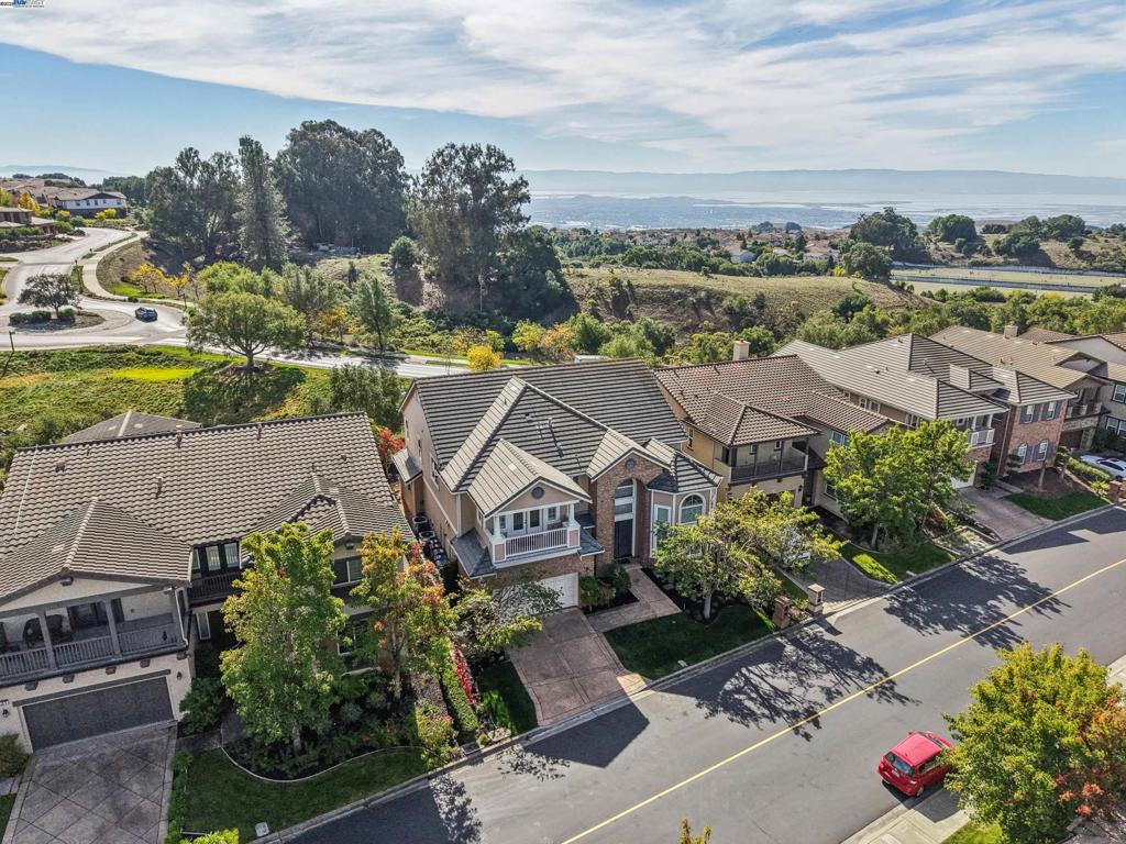 STONEBRAE COUNTRY CLUB - Residential