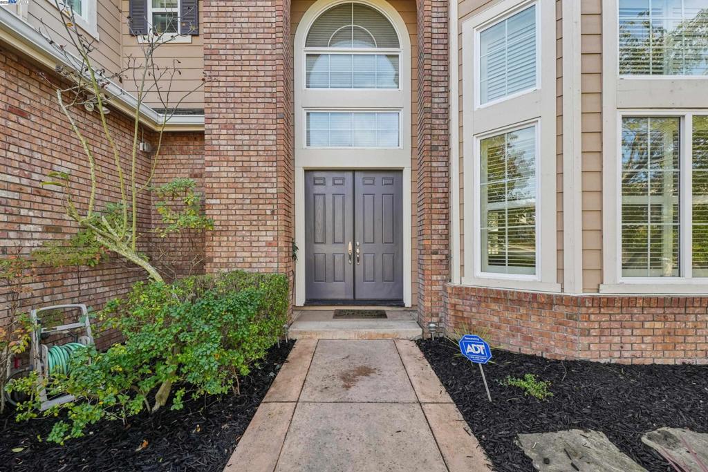 STONEBRAE COUNTRY CLUB - Residential