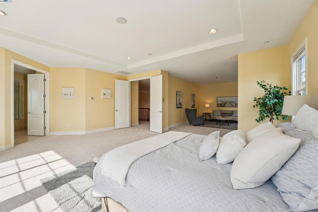 STONEBRAE COUNTRY CLUB - Residential