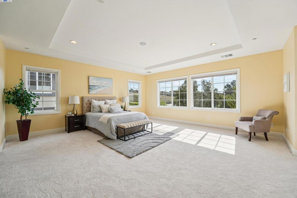 STONEBRAE COUNTRY CLUB - Residential