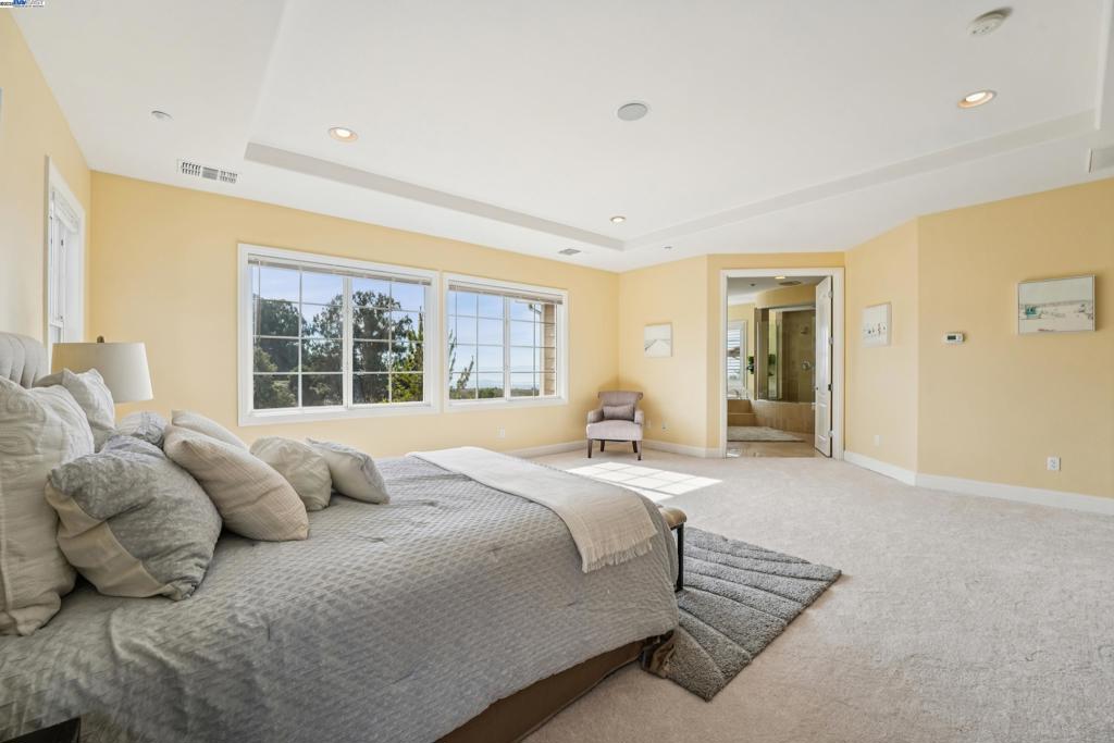 STONEBRAE COUNTRY CLUB - Residential