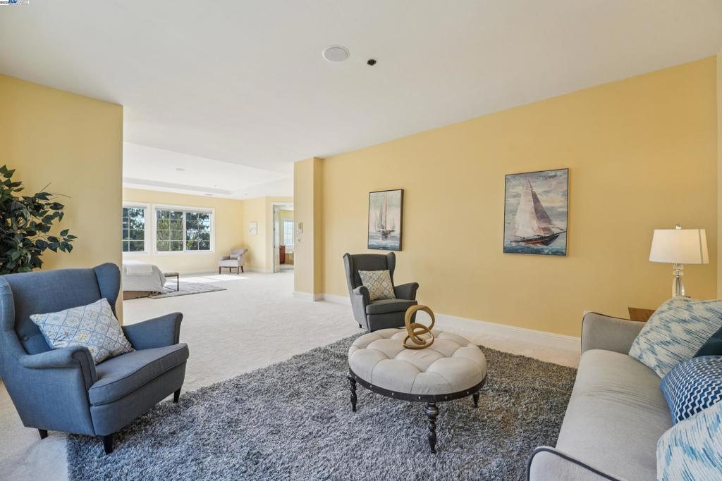 STONEBRAE COUNTRY CLUB - Residential