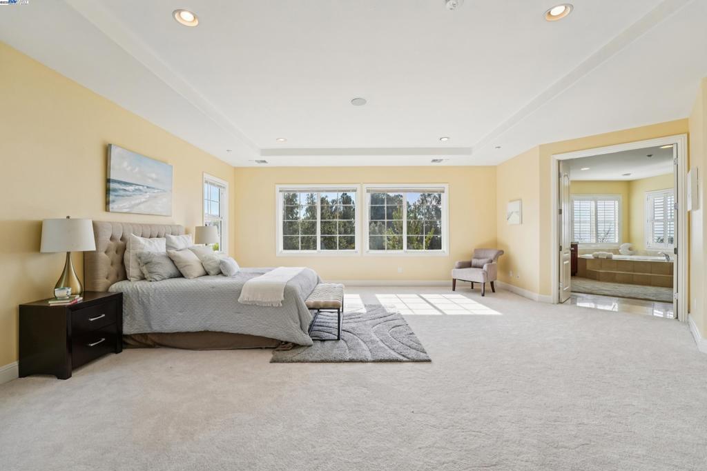 STONEBRAE COUNTRY CLUB - Residential