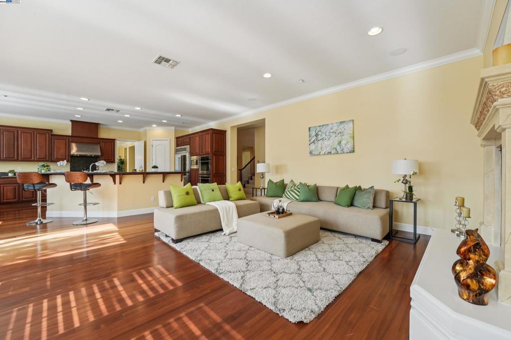 STONEBRAE COUNTRY CLUB - Residential