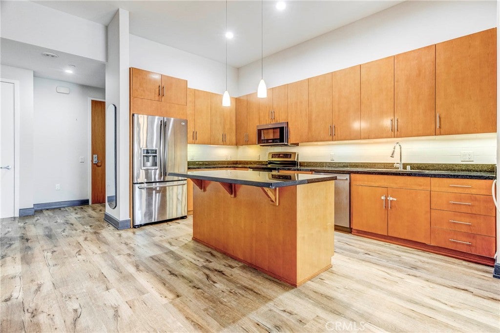 3223 W 6th 205