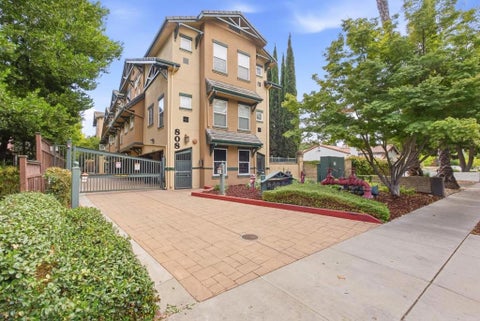 Photo of 808 Lenzen Avenue #106, San Jose, CA 95126 (MLS # ML82060409)