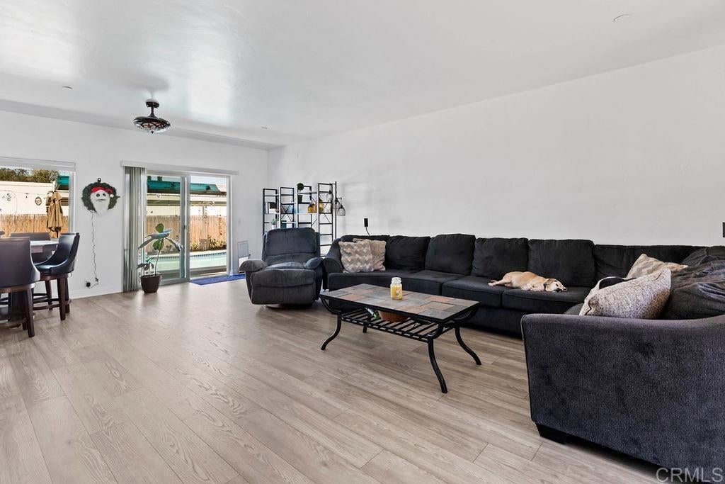 8948 Lakeview Road