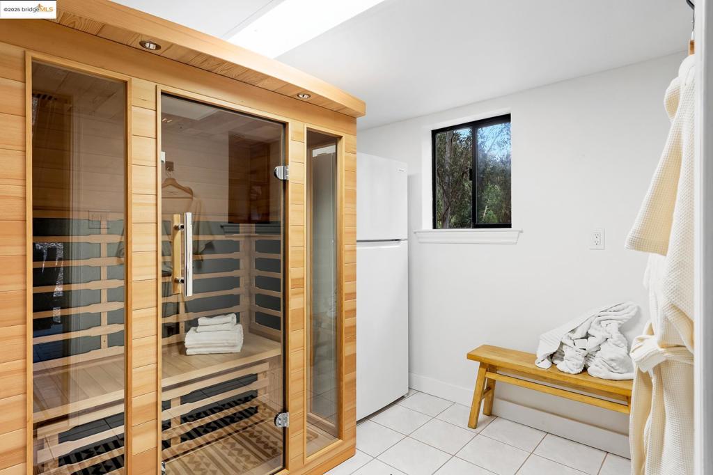 MONTCLAIR - Residential