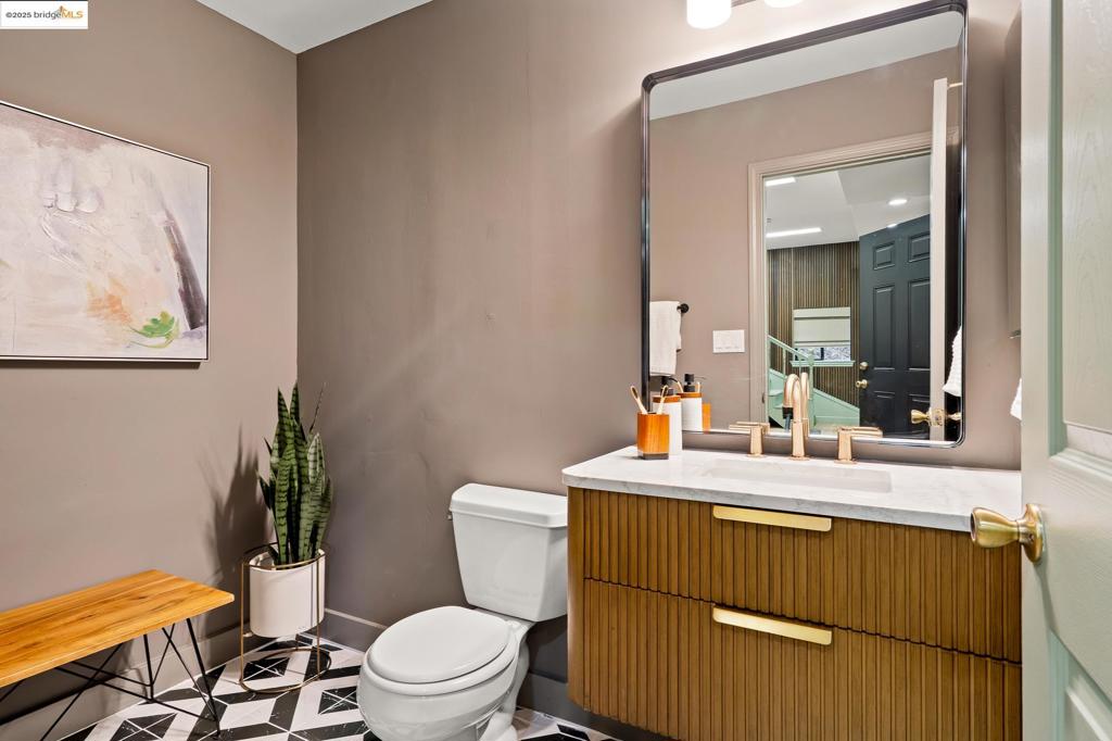 MONTCLAIR - Residential