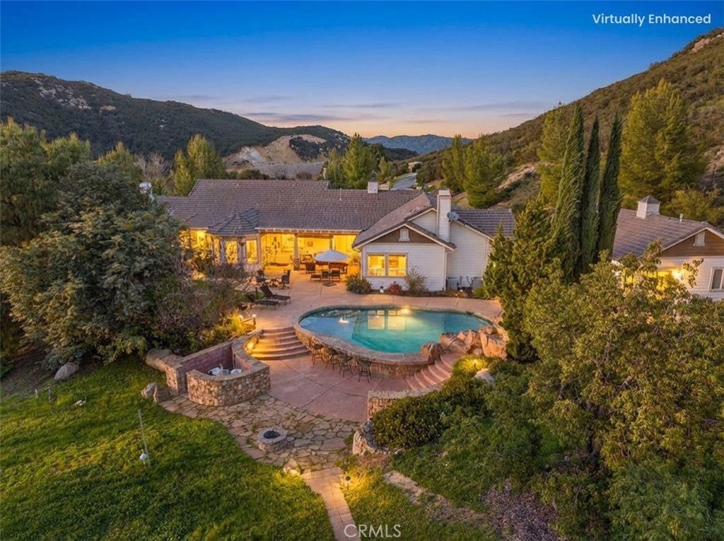 41275 Hacienda Drive