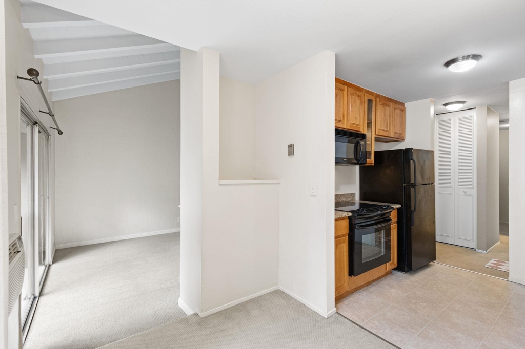 2562 Walnut Blvd 68