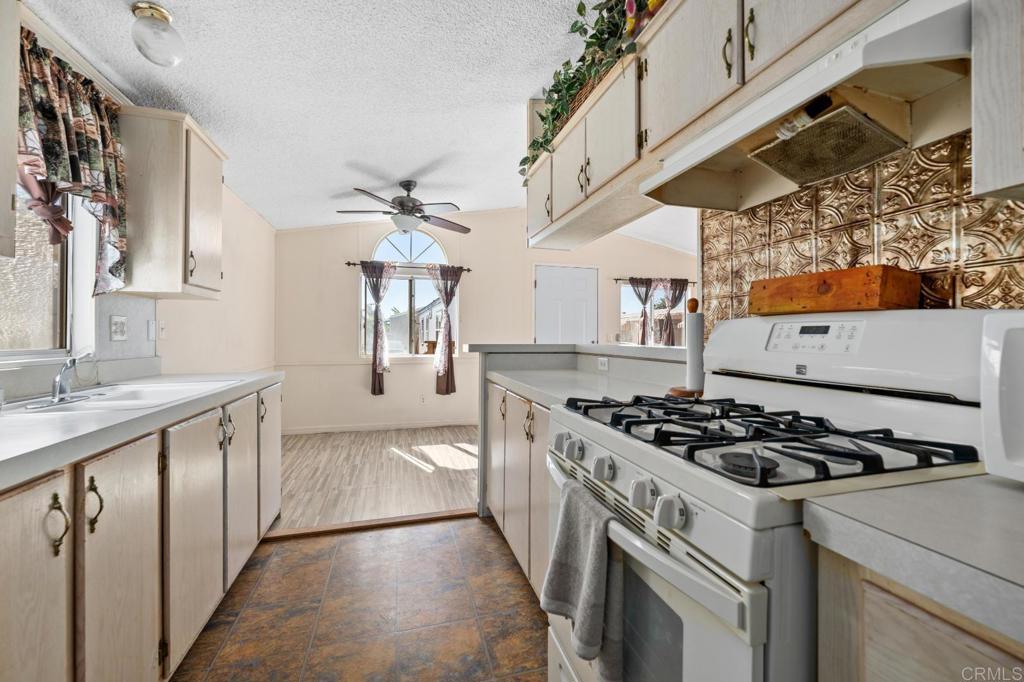 1600 Palm Avenue SPC 48