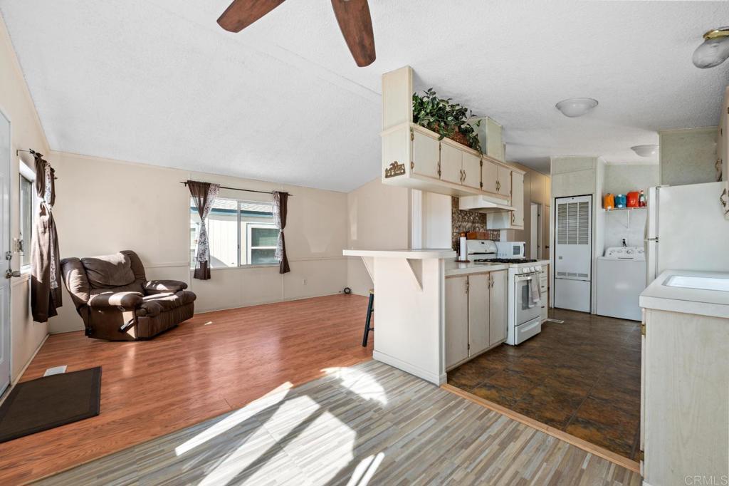 1600 Palm Avenue SPC 48