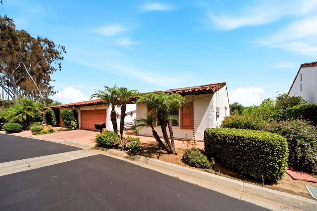 1126 San Jacinto
