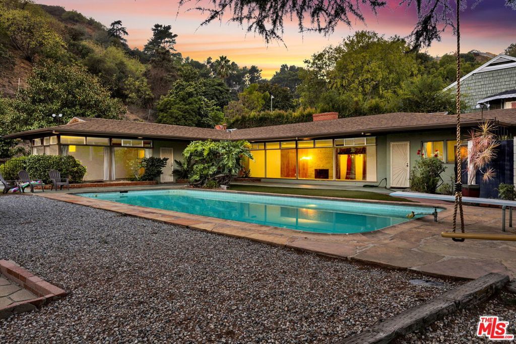 Photo of 7230 Outpost Cove Drive, Los Angeles, CA 90068 (MLS # 25598305)