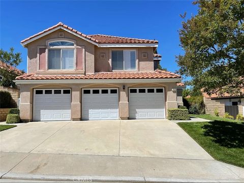Photo of 759 Cranmont Court, Simi Valley, CA 93065 (MLS # SR26044880)