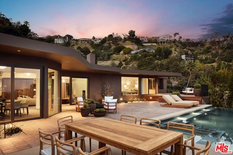 1849 Rising Glen Road Los Angeles CA 90069