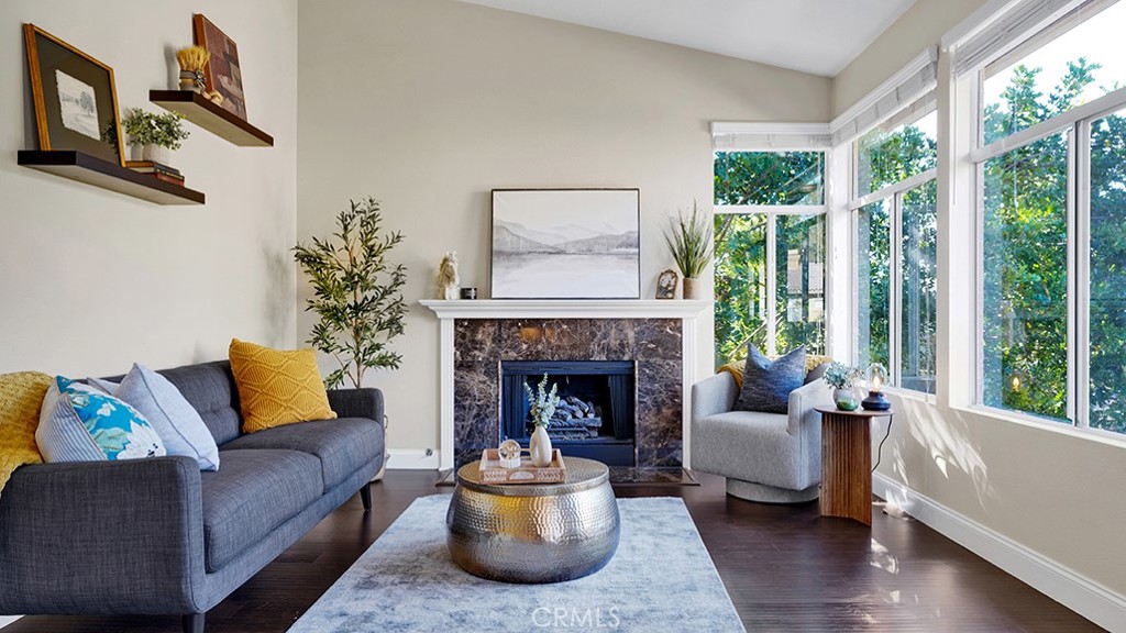 19431 57D Rue De Valore