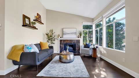 Photo of 19431 57D Rue De Valore, Lake Forest, CA 92610 (MLS # OC26020385)