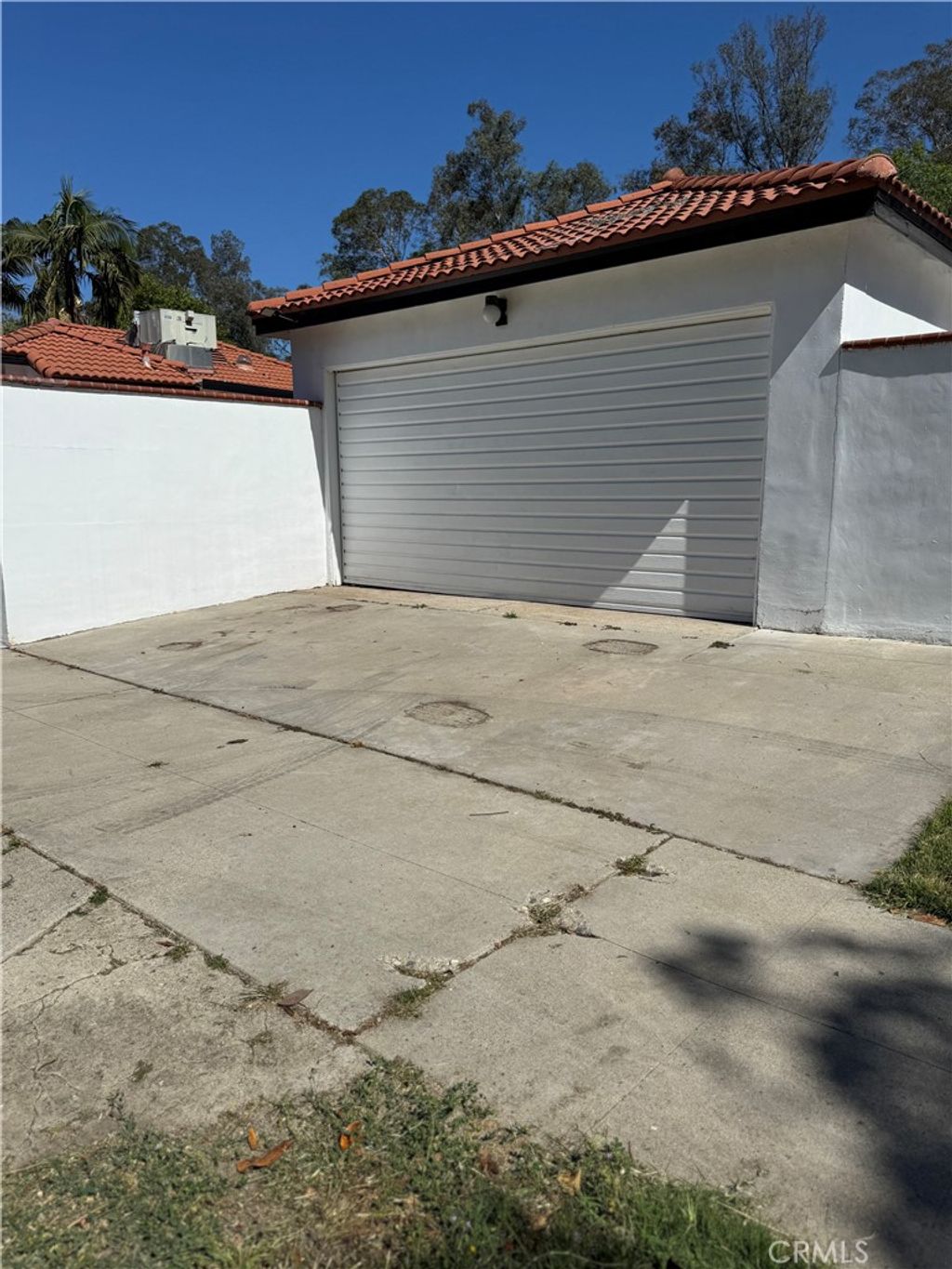 Photo of 5230 Seville Avenue, Encino, CA 91436 (MLS # DW25143312)