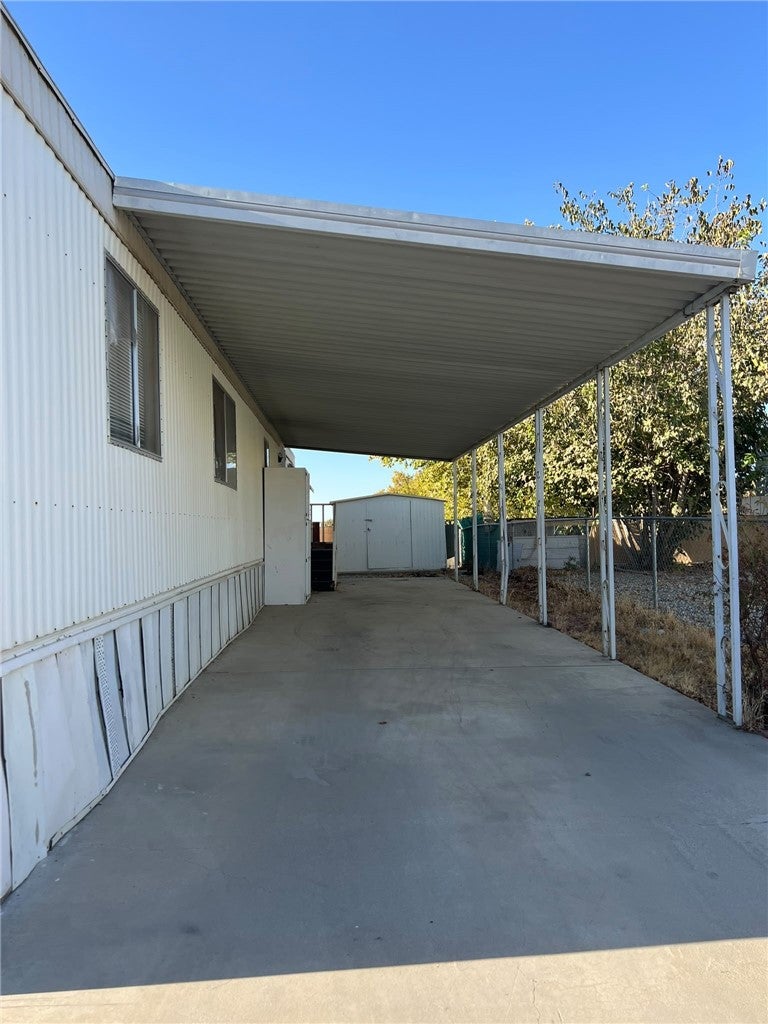 123 N 10th 24