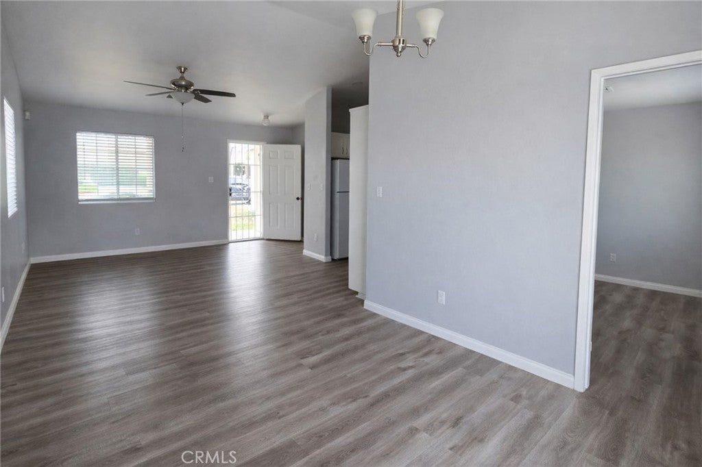 7507 Cross Glade