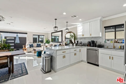 801 Howard Street, Los Angeles, CA 90292 - MLS#: 26870705