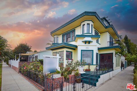Photo of 453 Rialto Avenue, Venice, CA 90291 (MLS # 26648341)