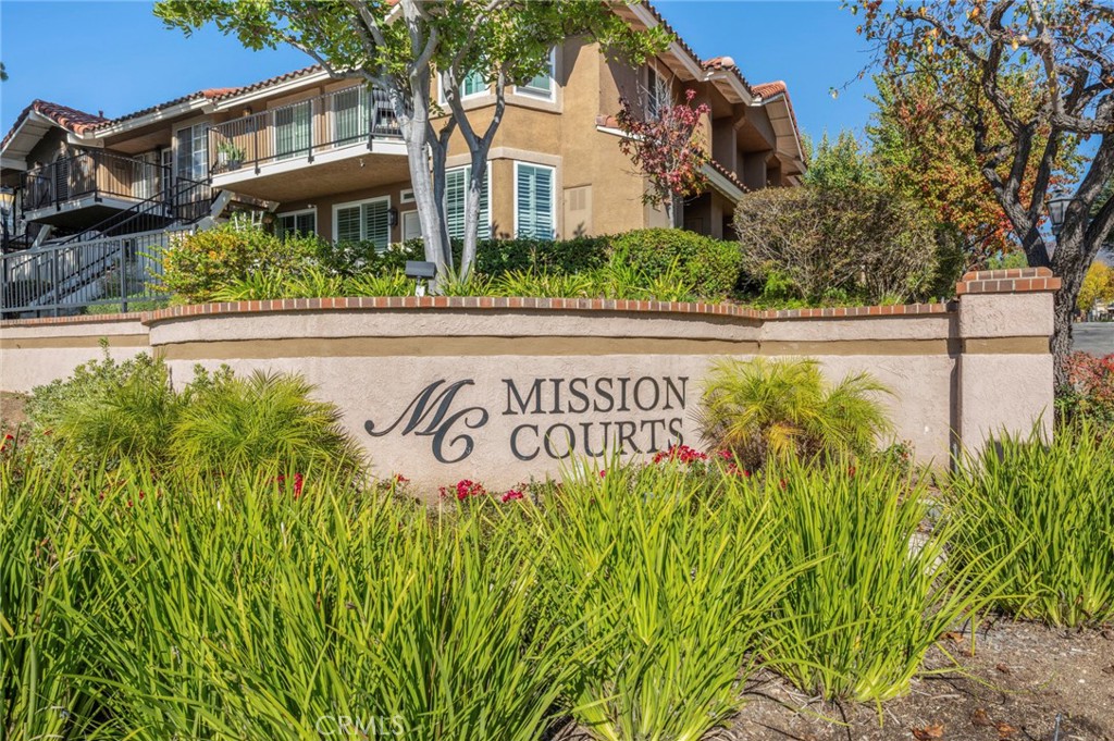 Mission Courts (R1) (MC) - Residential