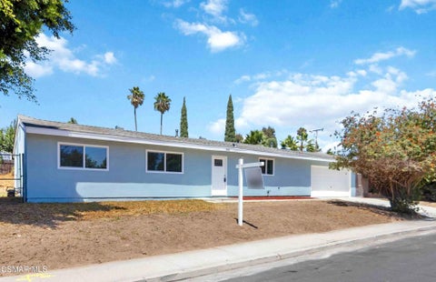 Photo of 1447 Alexander Street, Simi Valley, CA 93065 (MLS # 226003970)