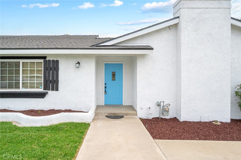 1302 N San Antonio Avenue