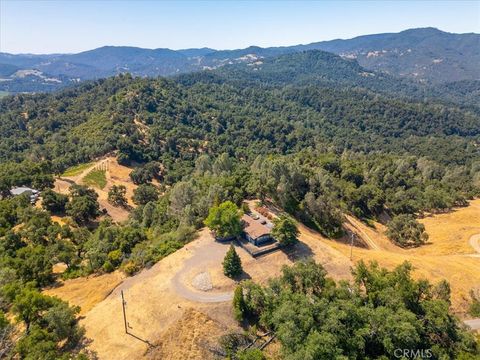 Tiny photo for 5990 Sunny Glen Ln, Paso Robles, CA 93446 (MLS # PI25143888)