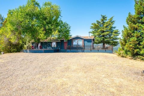 Tiny photo for 5990 Sunny Glen Ln, Paso Robles, CA 93446 (MLS # PI25143888)