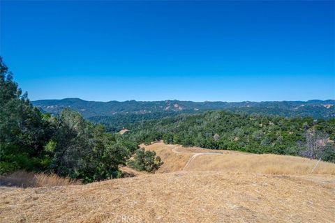 Tiny photo for 5990 Sunny Glen Ln, Paso Robles, CA 93446 (MLS # PI25143888)