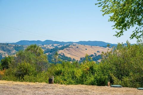 Tiny photo for 5990 Sunny Glen Ln, Paso Robles, CA 93446 (MLS # PI25143888)