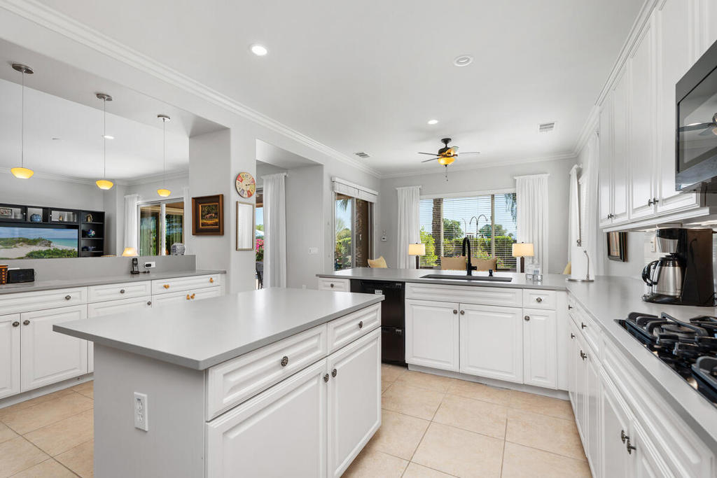 Sun City Shadow Hills (30921) - Residential
