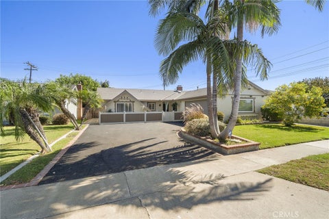 Photo of 18474 Tamarind Street, Fountain Valley, CA 92708 (MLS # OC26213001)