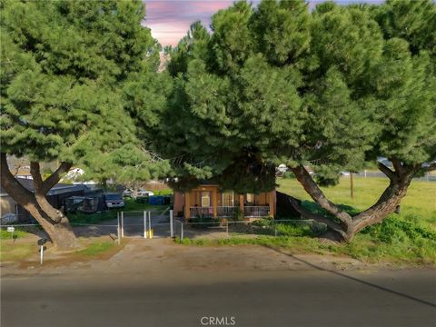 Photo of 7977 Victoria Avenue, Highland, CA 92346 (MLS # PW26040310)