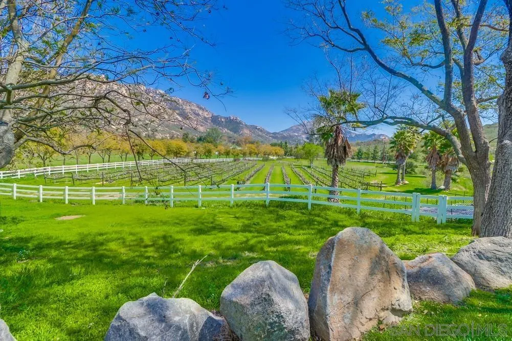 Jamul, California 91935, United States, 3 Bedrooms Bedrooms, ,6 BathroomsBathrooms,Residential,Active,105840