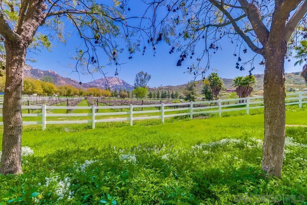 Jamul, California 91935, United States, 3 Bedrooms Bedrooms, ,6 BathroomsBathrooms,Residential,Active,105840