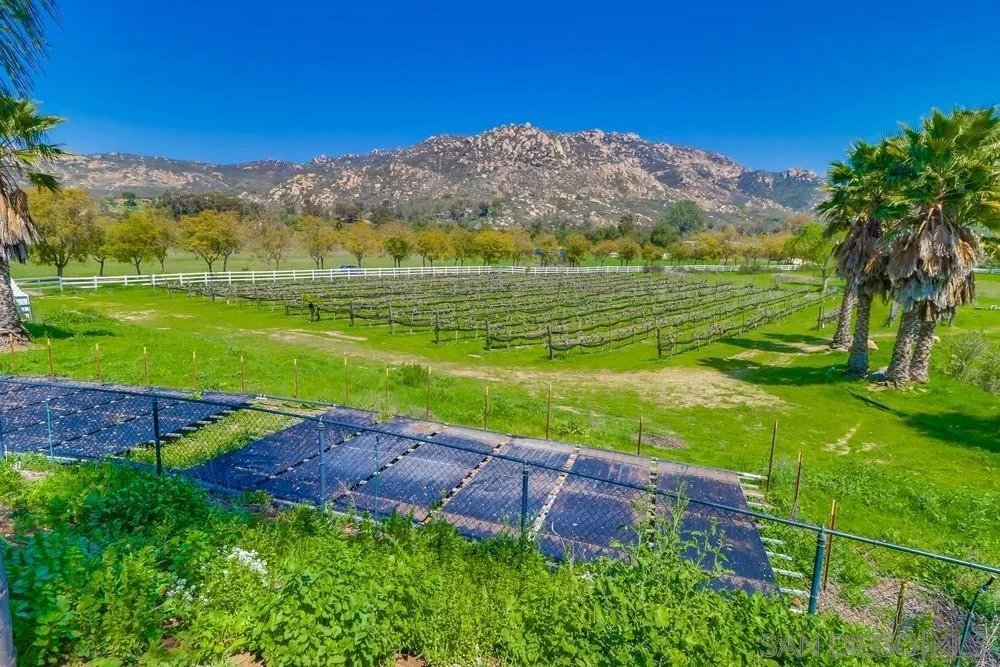 Jamul, California 91935, United States, 3 Bedrooms Bedrooms, ,6 BathroomsBathrooms,Residential,Active,105840