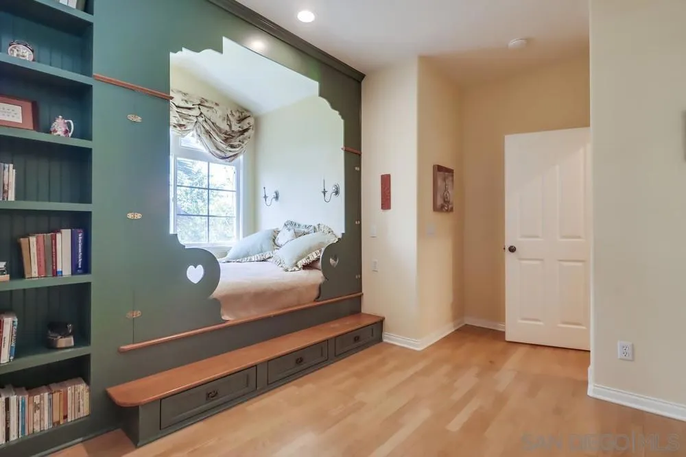 Jamul, California 91935, United States, 3 Bedrooms Bedrooms, ,6 BathroomsBathrooms,Residential,Active,105840