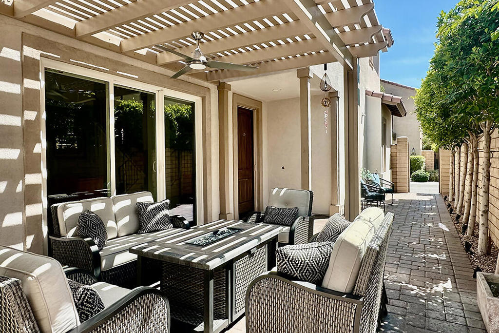 436 Tan Oak Drive